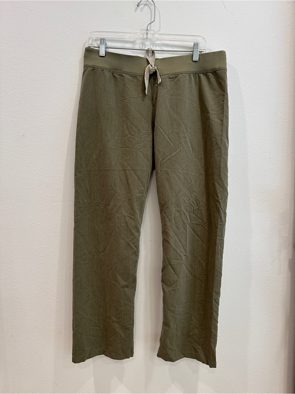 Figs Olive Livingston Scrub Pants size Medium Petite